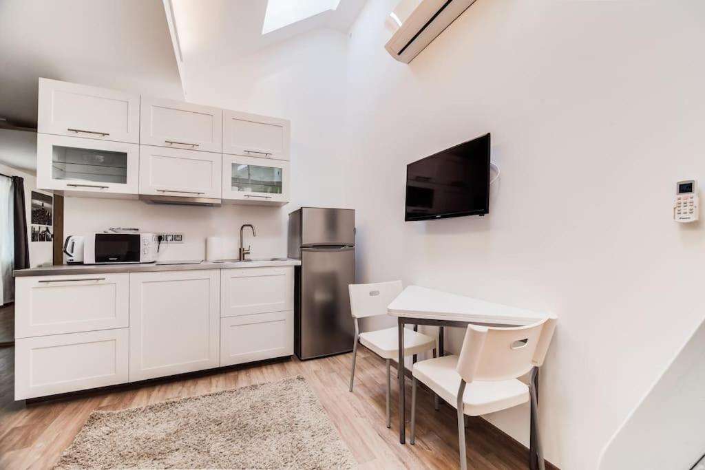 Deluxe Mansard In Karlin * Prague
